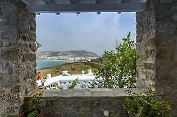 Lavish * Agios Ioannis Diakoftis