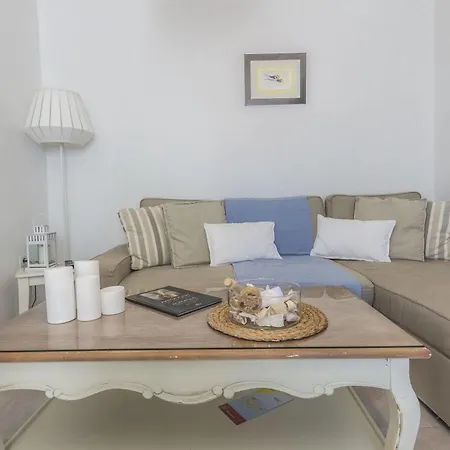 Lavish Apartment Agios Ioannis Diakoftis